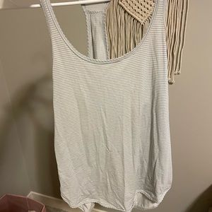 Lululemon tank top